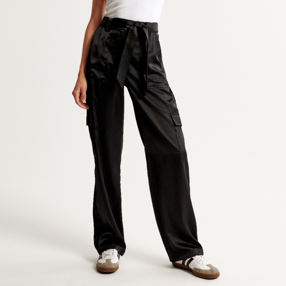 Belted baggy satin cargo pants